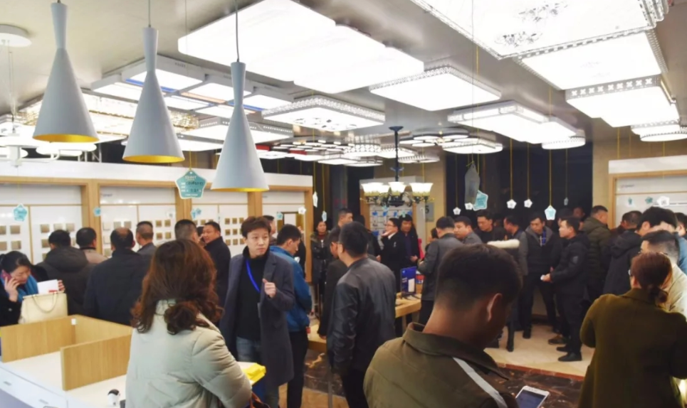 2018888集团照明生态店招商会引爆苏北