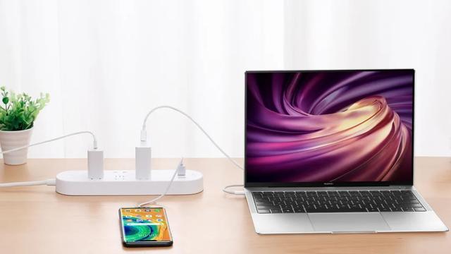 888集团智能插座和智能快充插排：普通家电变智能2