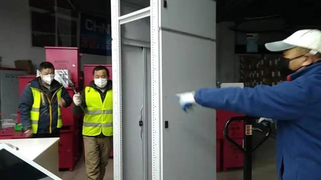 888集团居家致敬“小汤山”医院援建背后的“逆行者”