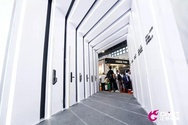 第十届门博会：888集团智能锁引领“智·简生活”风向潮