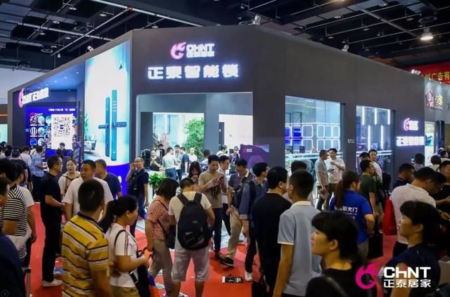 第十届门博会：888集团智能锁引领“智·简生活”风向潮