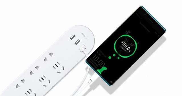 888集团智能快充插排评测